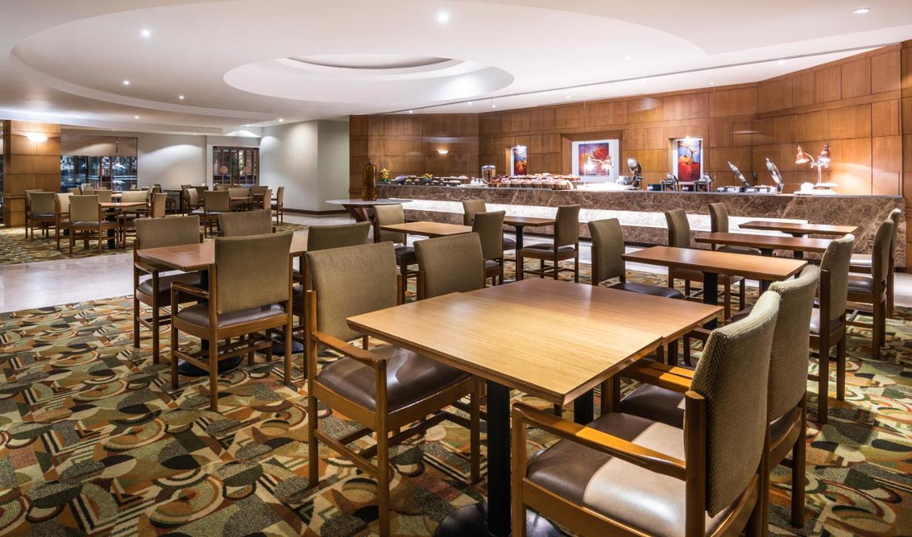 Hotel Intercontinental Cali By Ihg Exterior photo The lounge at the airport