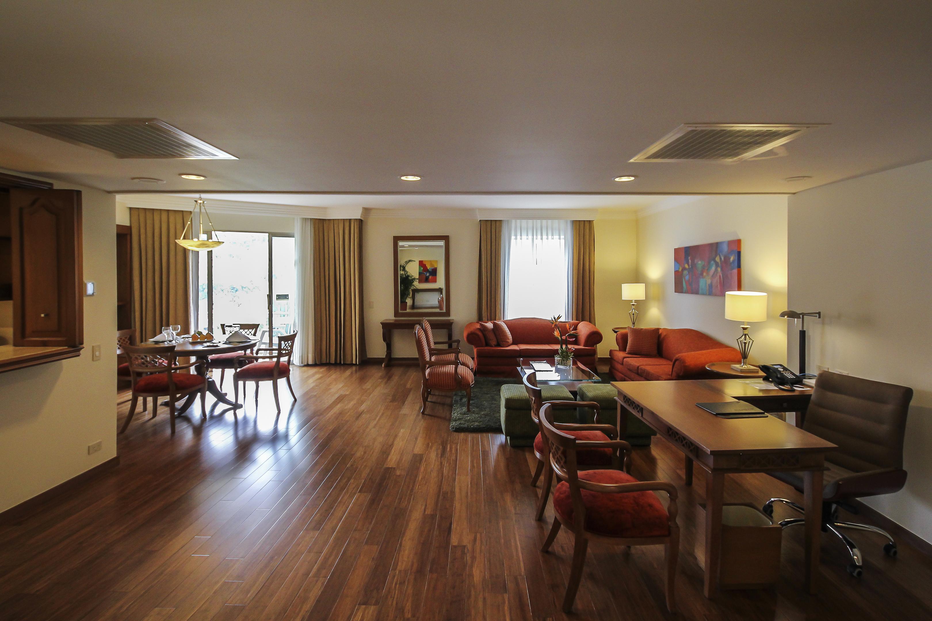 Hotel Intercontinental Cali By Ihg Exterior photo A suite at the hotel