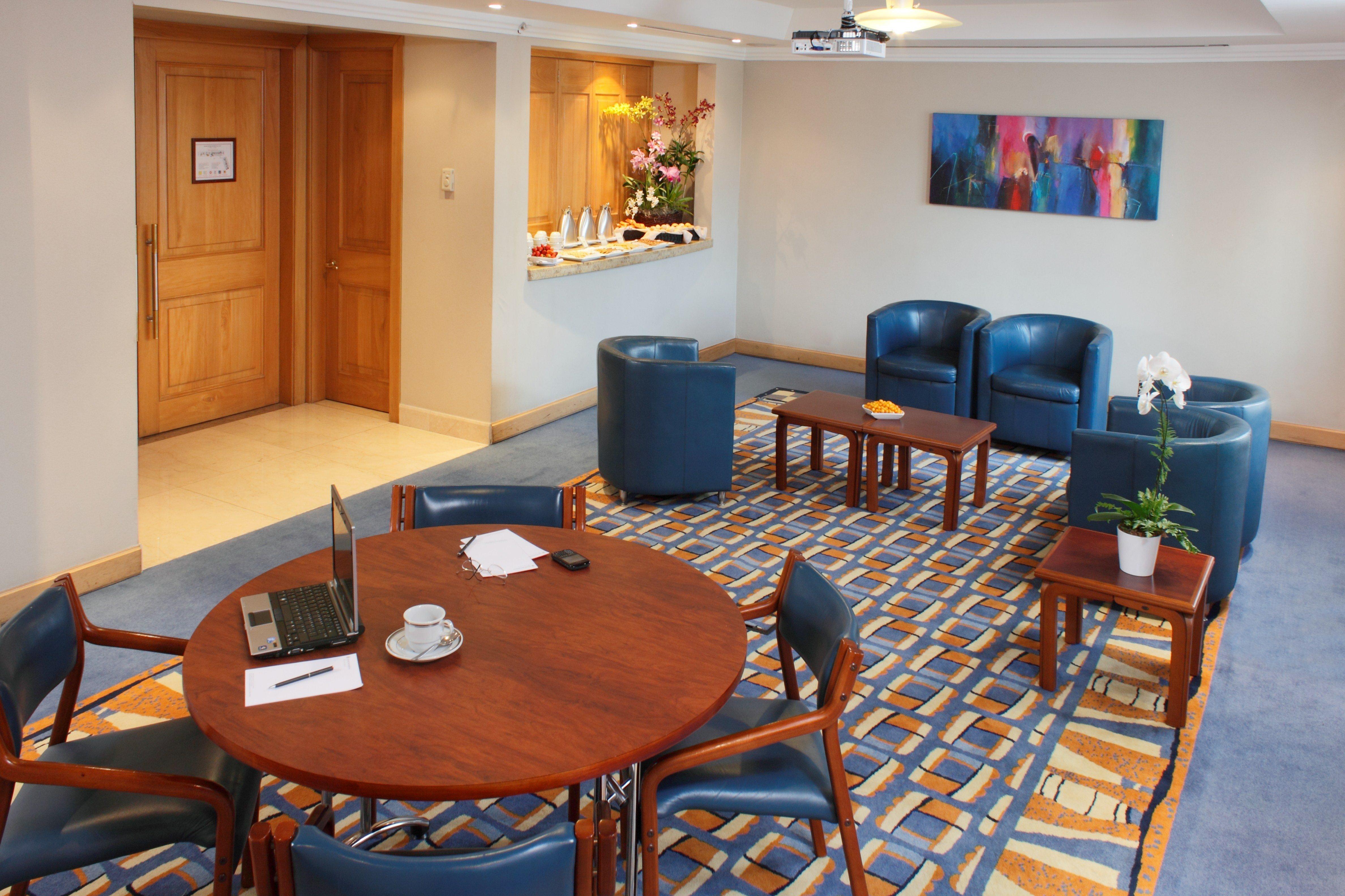 Hotel Intercontinental Cali By Ihg Exterior photo The lounge at the airport