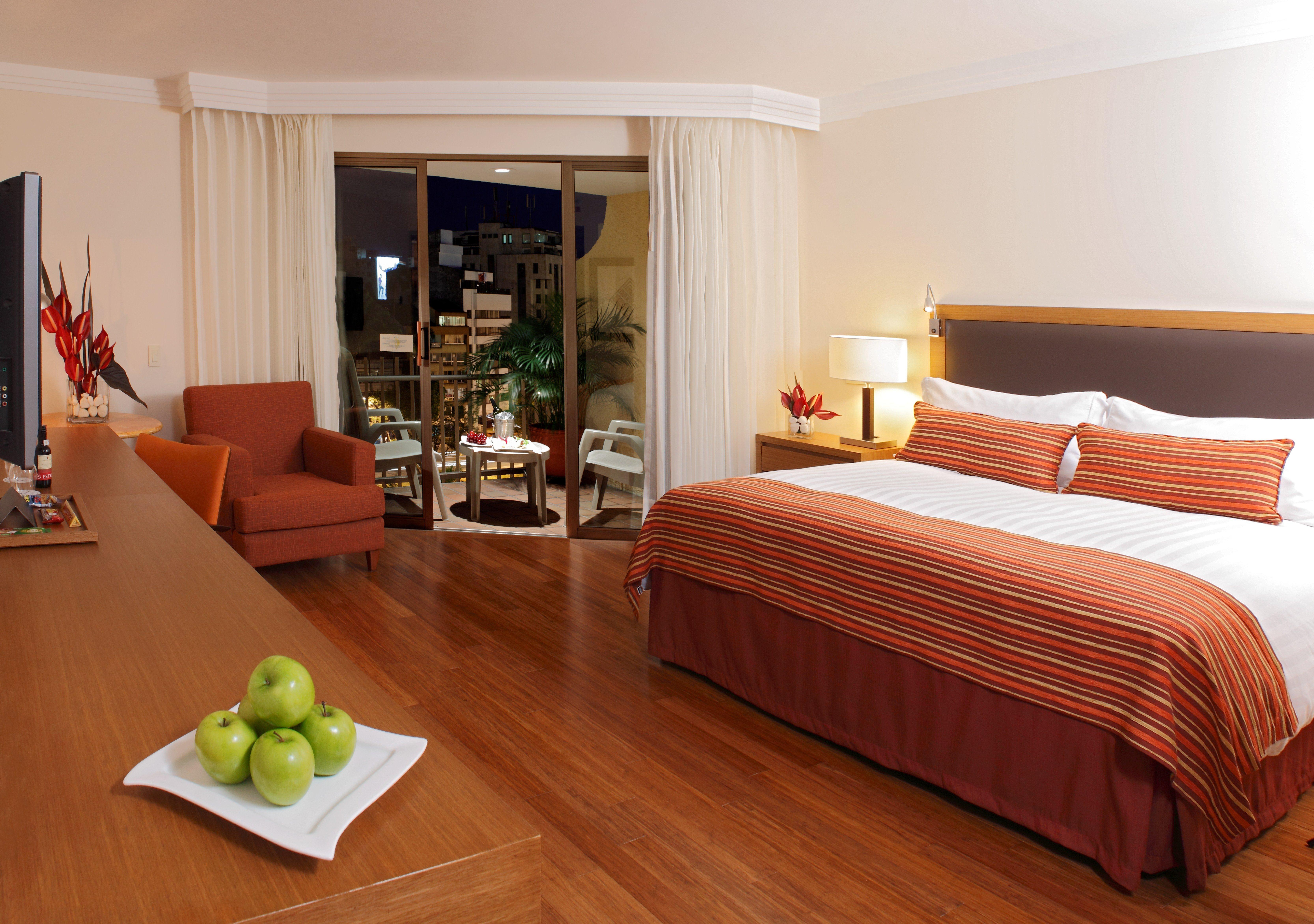 Hotel Intercontinental Cali By Ihg Room photo A room at the Sheraton São Paulo.